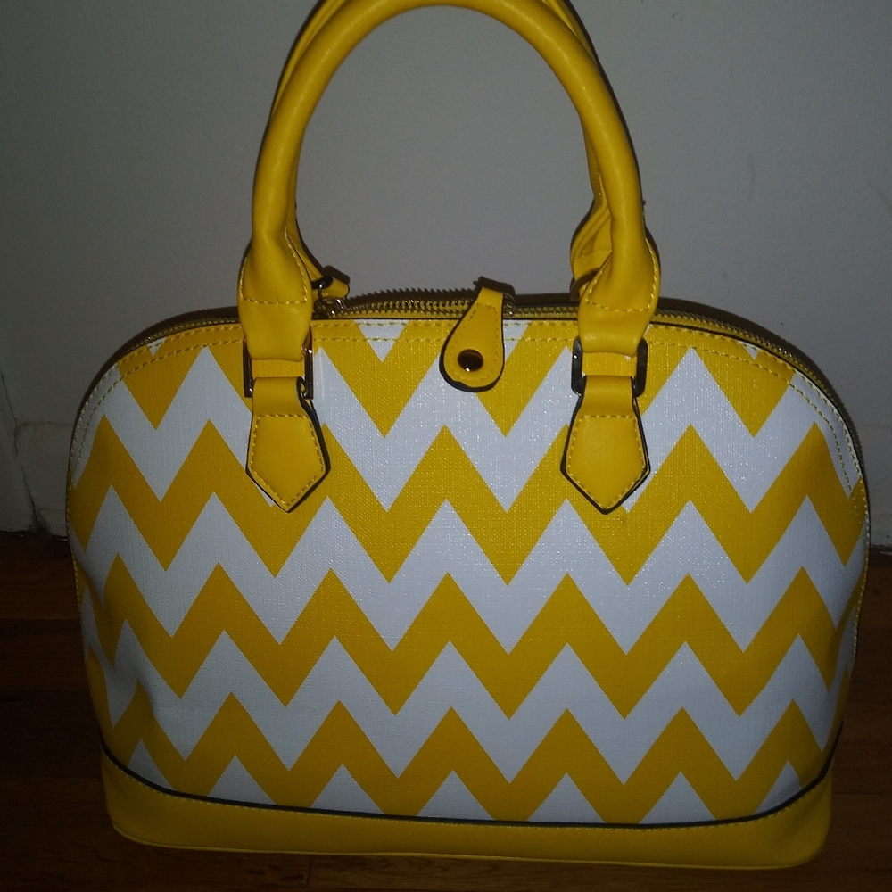 🎉❤️NEW PURSE! NWOT!❤️🎉